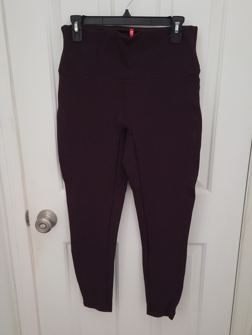 High-Waist Women's Leggings - Burgundy